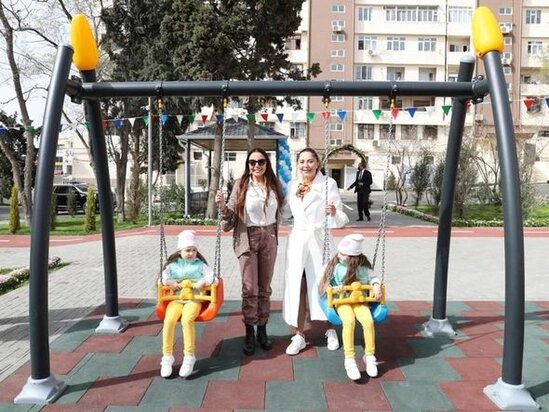 Leyla Əliyeva "Bizim həyət" layihəsi çərçivəsində növbəti həyətin açılışında iştirak edib - FOTO