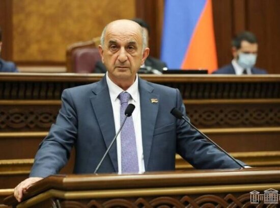 Erməni deputatdan açıqlama:"Biz Qarabağı itirdik,indi elə etməliyik ki,ordakı ermənilər qalıb yaşaya bilsinlər"