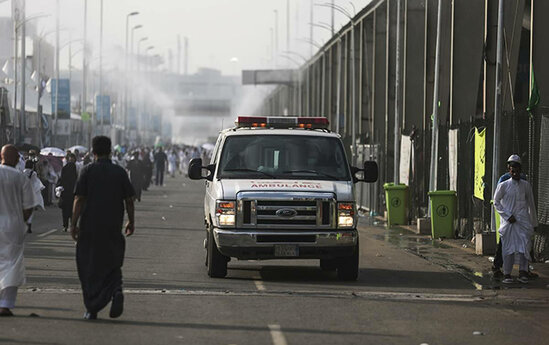 Məkkə-Mədinə yolunda AĞIR QƏZA - 8 ölü, 43 yaralı
