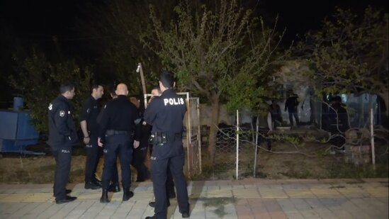 Dönərxanada atasını öldürdü - FOTO