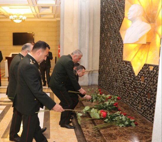 Ümummilli lider Heydər Əliyevin anadan olmasının 99-cu ildönümü münasibətilə Hərbi Prokurorluqda tədbir keçirilib