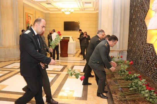 Ümummilli lider Heydər Əliyevin anadan olmasının 99-cu ildönümü münasibətilə Hərbi Prokurorluqda tədbir keçirilib