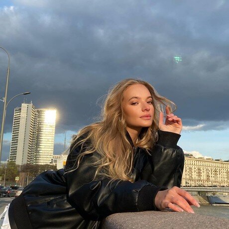 Peskovun 24 yaşlı qızı biznesləri ilə gündəmdə...