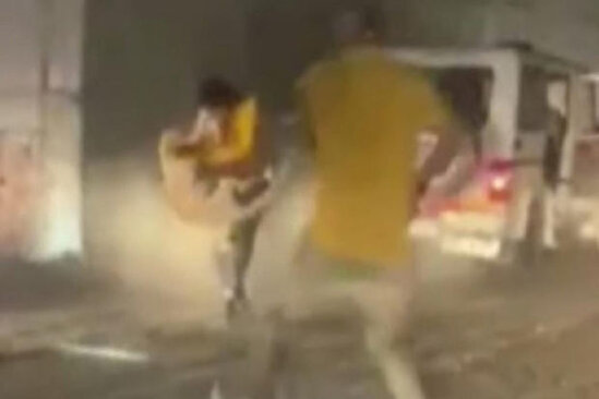 Bəbir polisə hücum etdi - ANBAAN VİDEO