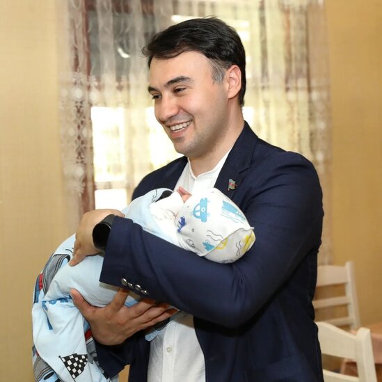 Şəhidin qardaşı doğuldu, onun adını qoydular... - FOTOLAR