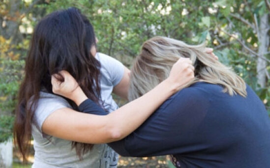 Sonuncu köynək üstündə "saçyoldu"ya çıxdılar - VİDEO