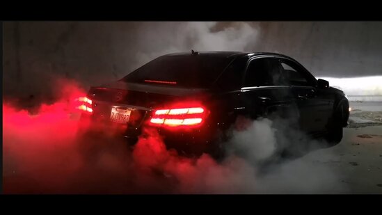 İş maşını ilə "avtoşluq" etdi, nəticədə... - VİDEO