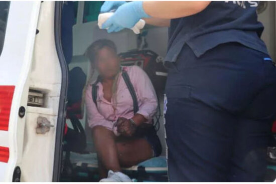 Antalyada əlində bıçaq olan qadın hoteli yandırmaq istədi - VİDEO/FOTO