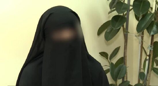 14 yaşında ərə gedən azərbaycanlı İraqda başına gələnlərdən danışdı: "Türmədə uşağım oldu..." - VİDEO