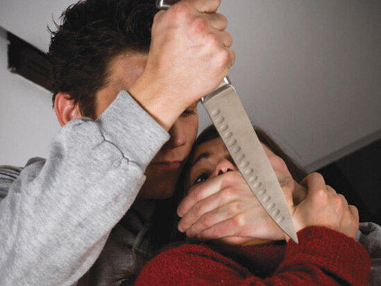 Abşeronda ata qızını ÖLDÜRDÜ