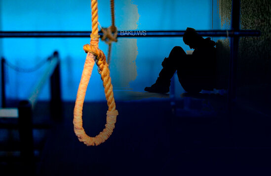 Qayınanasıgildən gələn kürəkən özünü asdı