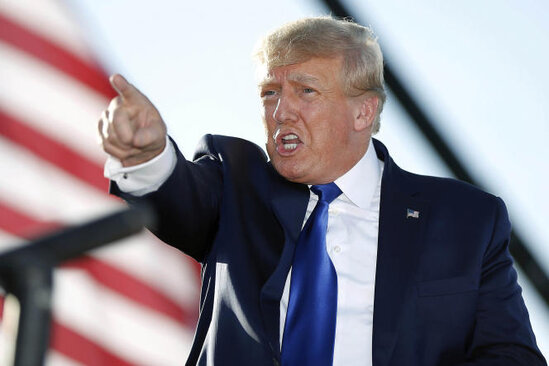 Donald Tramp çevriliş cəhdi etməkdə ittiham olunur