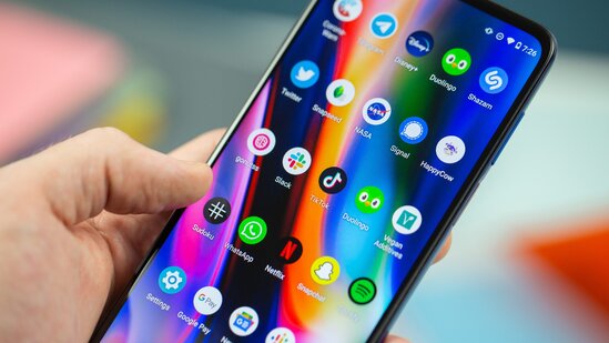 Telefonunuzda bu proqramlar varsa, dərhal silin - Əks halda...