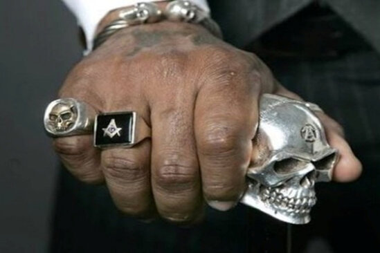 Dünyanın ən yaşlı "qanuni oğru"su öldü - FOTO