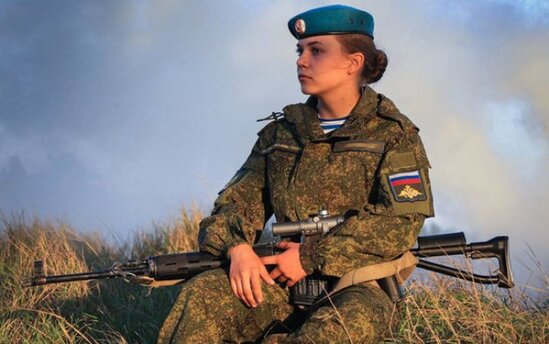 Rusiya ordusu qadınları hərbi xidmətə çağırır