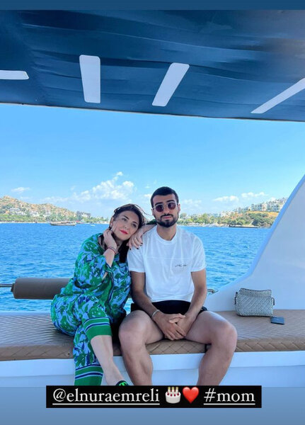 Mahir Emreli anası ilə görüntülərini paylaşdı - FOTO