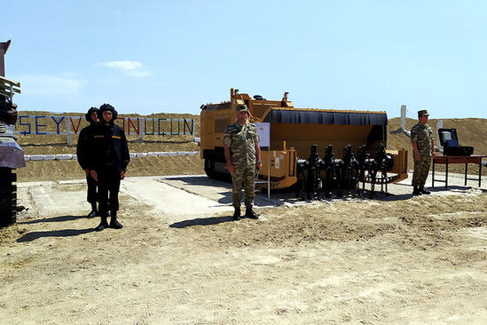 Türkiyə mütəxəssisləri Azərbaycan hərbçiləri üçün minatəmizləmə kursu keçirlər