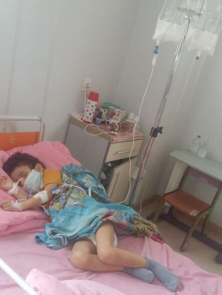 Beş yaşlı Əfrasiyabın anası: "Oğlumu ölməyə qoymayın" - FOTO