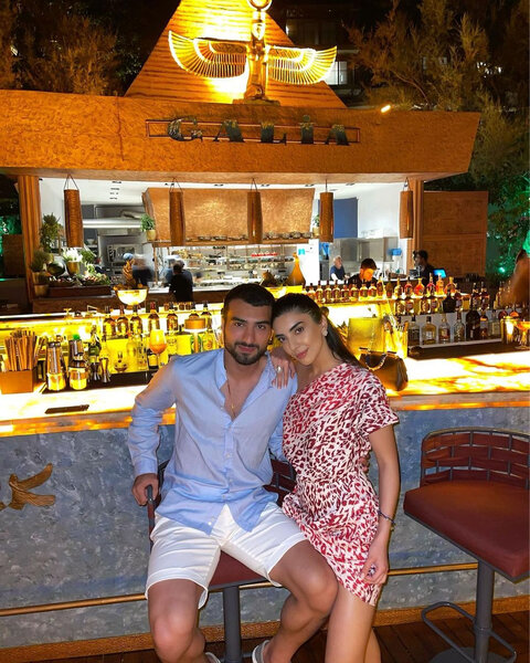 Anası Mahir Emreli ilə görüntülərini paylaşıb, onu təbrik etdi - FOTO