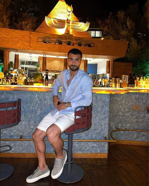 Anası Mahir Emreli ilə görüntülərini paylaşıb, onu təbrik etdi - FOTO