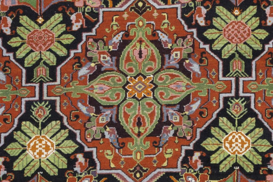 Şuşada 92 il əvvəl toxunan xalça muzeyə hədiyyə olunub