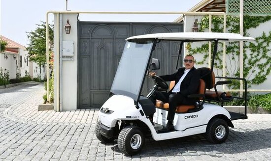 İlham Əliyev Ramana qəsəbəsində görülən abadlıq işləri ilə tanış olub - FOTO/VİDEO