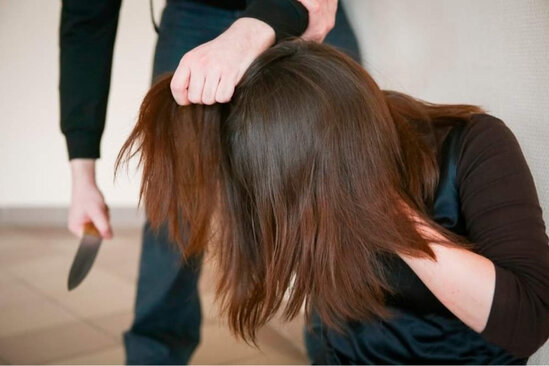 Bakıda kişi keçmiş arvadını qətlə yetirib