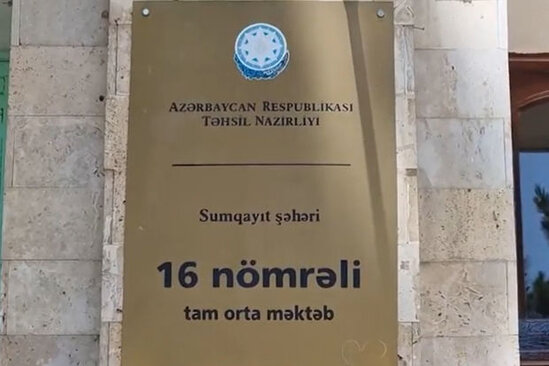 Sumqayıtda şagirdlərdən attestat almaq üçün pul tələb olunur? – VİDEO