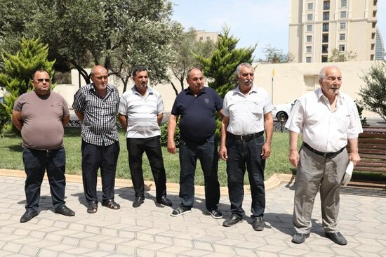 Sakinlər "Açıq mikrofon" vasitəsi ilə müraciətlərini ünvanladılar