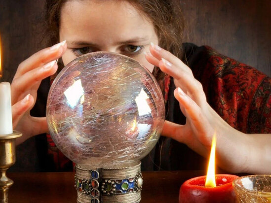 Qadını dua adı ilə aldadıb pulları oğurladı, özünə maşın aldı - Bakıda "falçı" fırıldağı