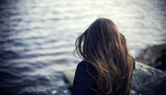 Bakıda qadın özünü dənizə atdı - VİDEO