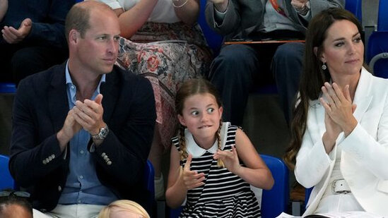 Kral ailəsində gərginlik yaşanır - FOTO