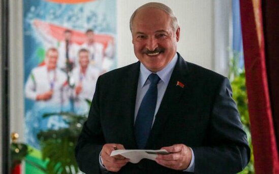 Lukaşenkodan orduya qeyri-adi əmr