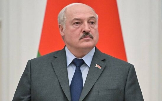 Lukaşenko: "Polşa Belarusu udmağa hazırlaşır"