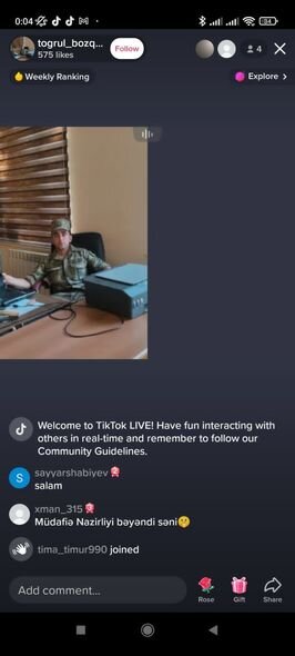 Sosial şəbəkələrdən istifadə edən daha iki hərbçi ordudan uzaqlaşdırıldı - FOTO