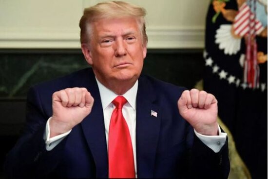 Tramp prokurorluğa gəldi: Keçmiş prezident vəkil tapa bilmir - VİDEO