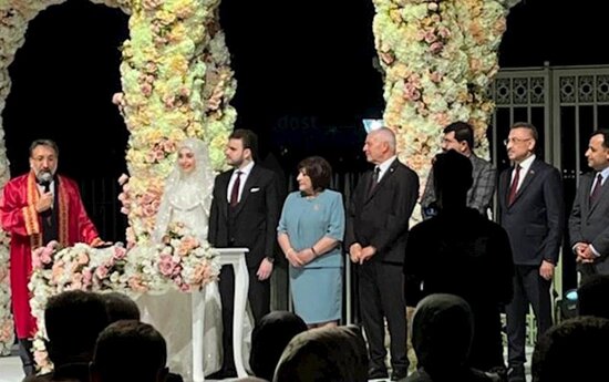 Sahibə Qafarova Mustafa Şentopun oğlunun toyunda - FOTOLAR