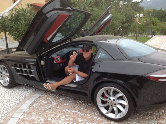 Azərbaycanlı milyonçu İtaliyadakı villasını SATIŞA ÇIXARIB - Təfərrüat + FOTOLAR