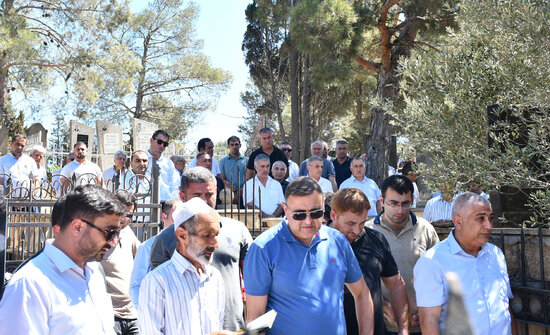 Kimyaçı alim vəfat edib - FOTO