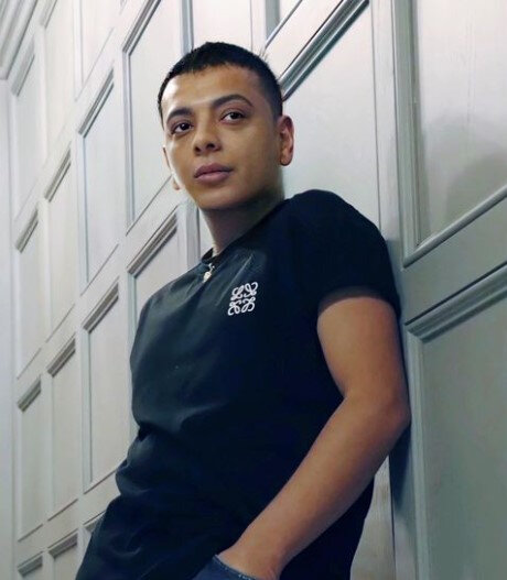 Azərbaycanlı menecerin evi əlindən alınıb, 61 000 AZN borc yazıldı - FOTO