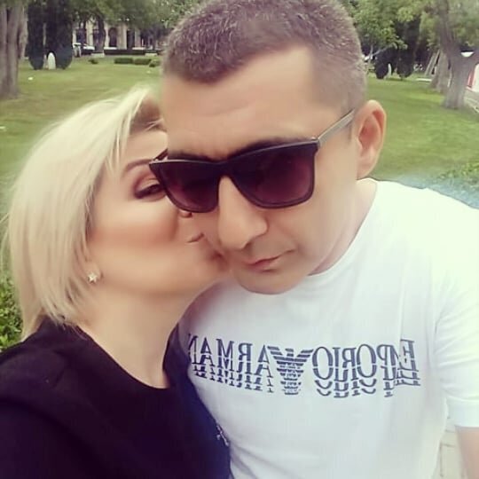 Zümrüd Qasımova boşanır?