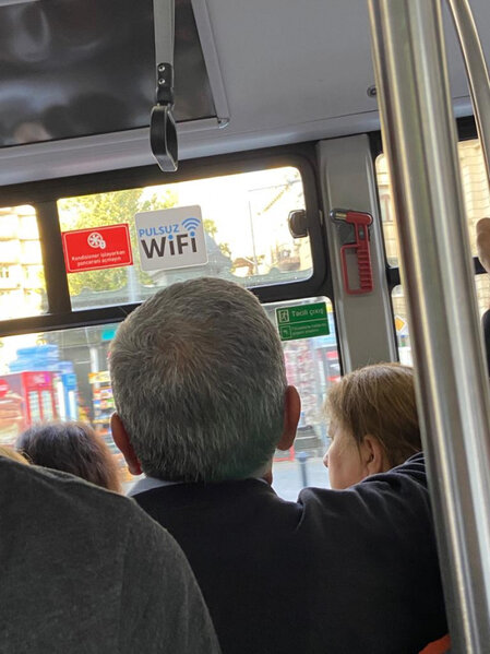 "BakuBus"larda pulsuz internet niyə işləmir? - FOTO