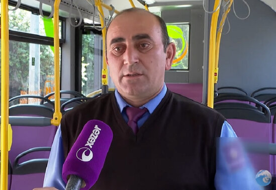 Şüşələri sındırılan avtobusun sürücüsü danışdı - VİDEO