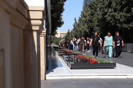 Anım günündə Şəhidlər xiyabanı ziyarət olundu