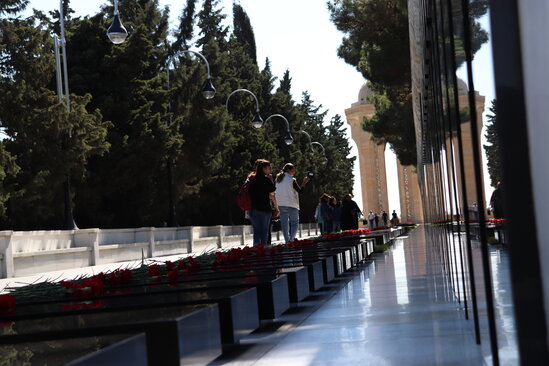 Anım günündə Şəhidlər xiyabanı ziyarət olundu