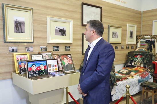 Ruslan Əliyev Mübariz İbrahimovun ev muzeyini ziyarət edib - FOTO