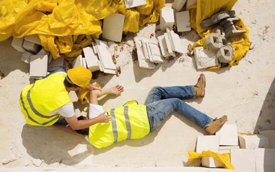 Daş bazarında ustanı "tok" vurub öldürdü