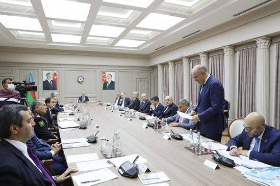 Bakıda nəqliyyat sahəsinin vəziyyətinə həsr olunan müşavirə keçirildi - FOTO