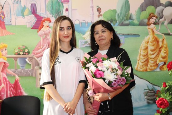 Sənubər müəllimənin 34 illik hekayəsini özündən dinləyək - VİDEOMÜSAHİBƏ