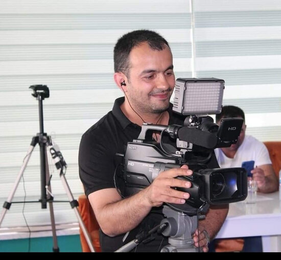 Azərbaycanda gənc operator qəfil öldü - FOTO